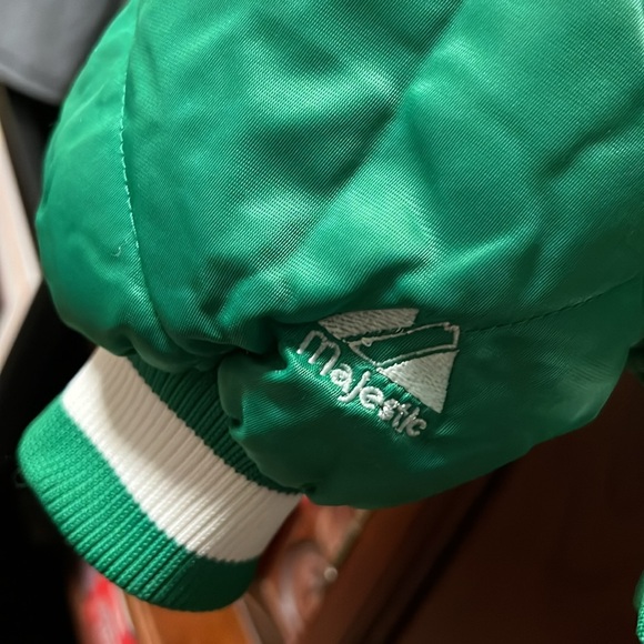 Hardwood Classics NBA Champions Boston Celtics Vintage Bomber Jacket 100% Nylon - Picture 8 of 8